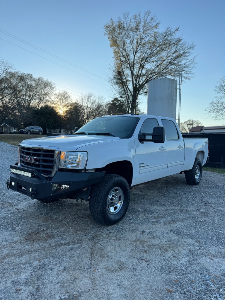 2010 GMC Sierra 2500HD SLT's photo